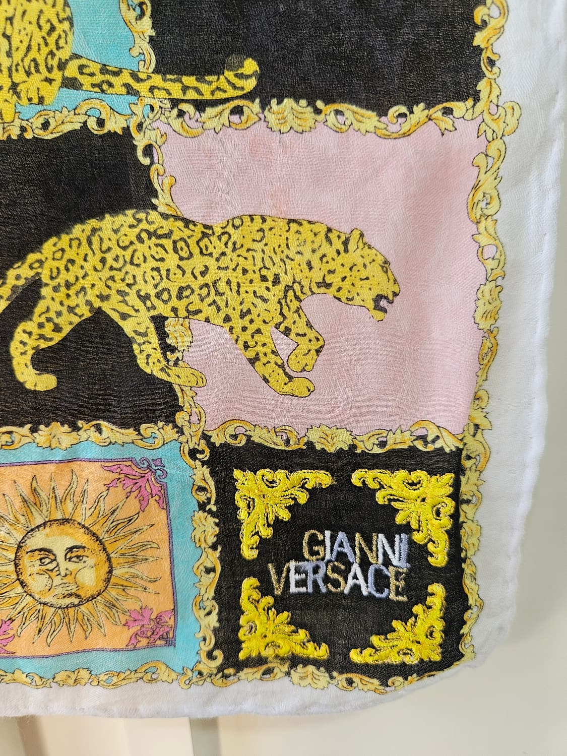지아니 베르사체(Gianni Versace) 레오파드 아트 손수건 상품이미지2