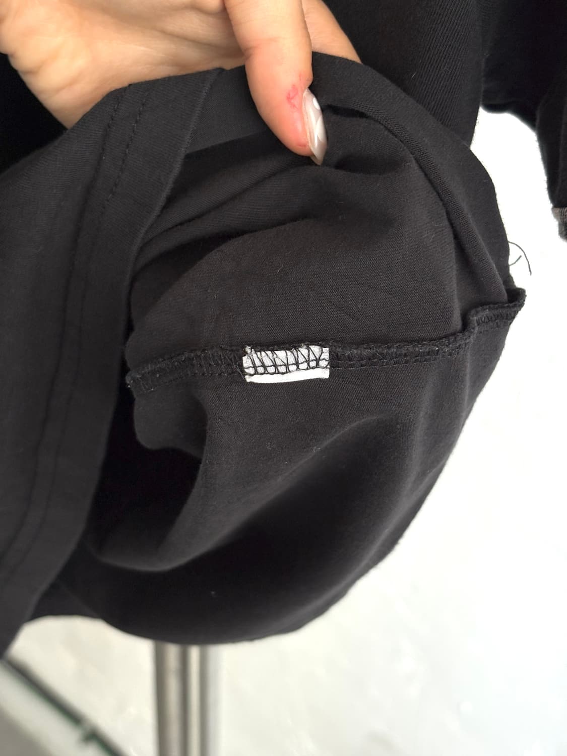 Burberry 버버리 런던 노바체크 디테일 블랙 반팔 티 상품이미지5