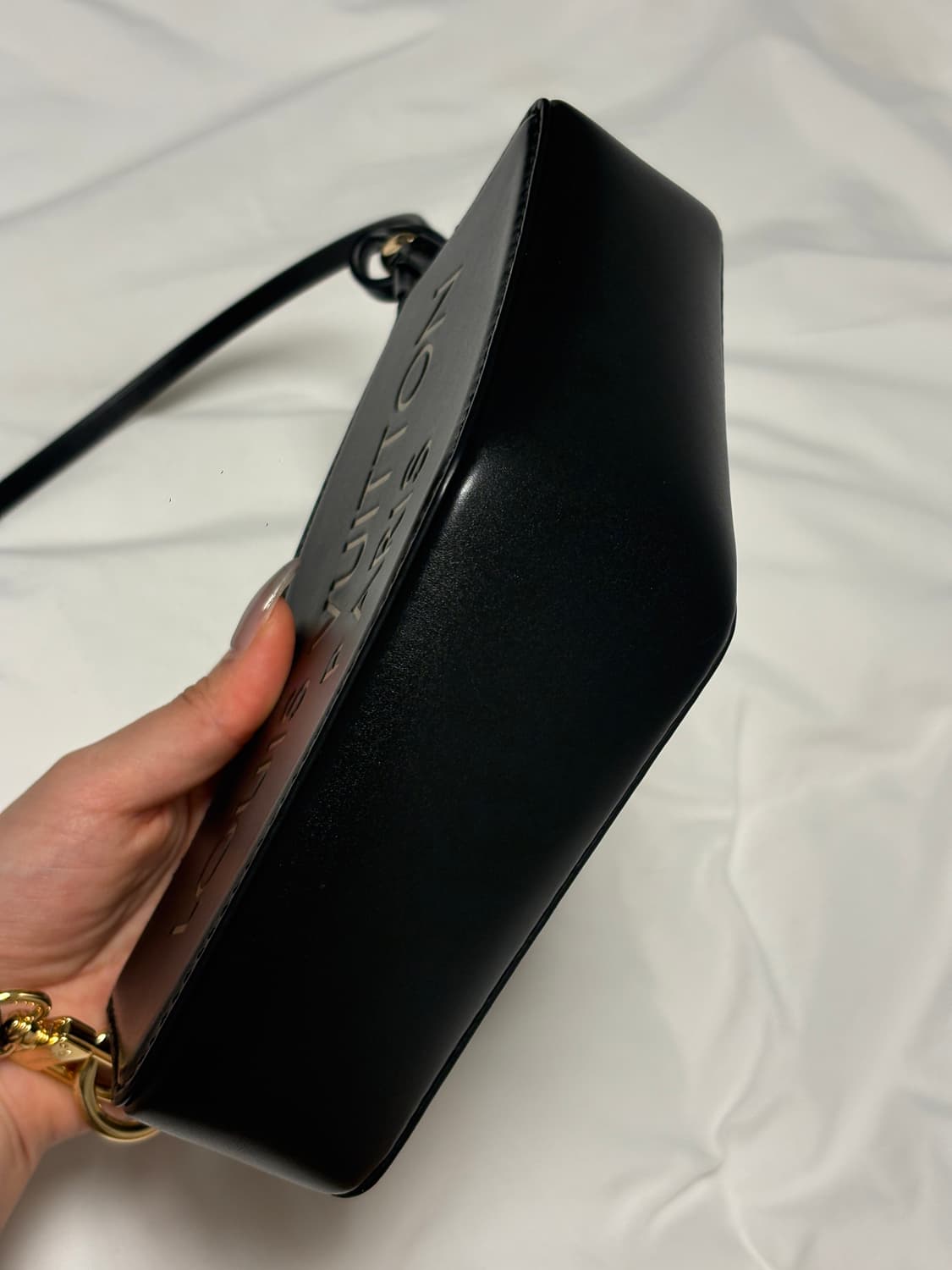 루이비통 포쉐트 에큐송 블랙 (네고가능) 상품이미지2