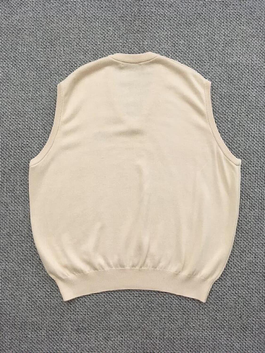 Classic chest logo v-neck cotton vest 상품이미지6
