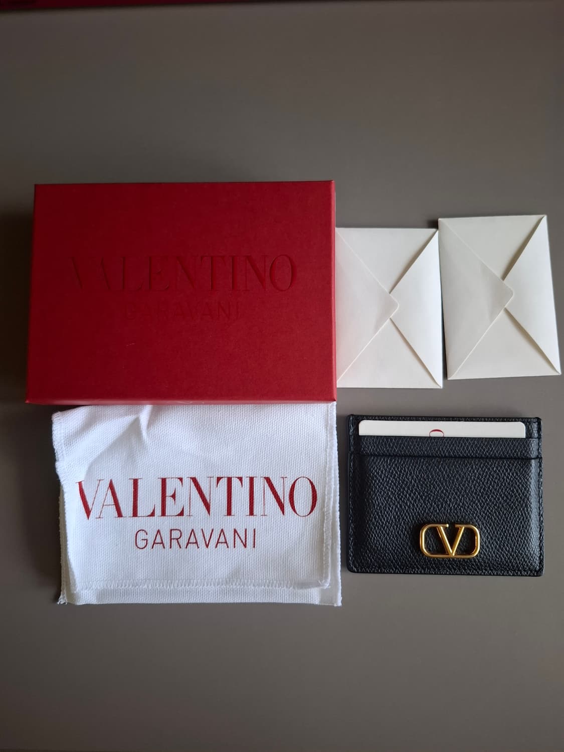 발렌티노 V로고 가라바니 카드지갑 상품이미지1