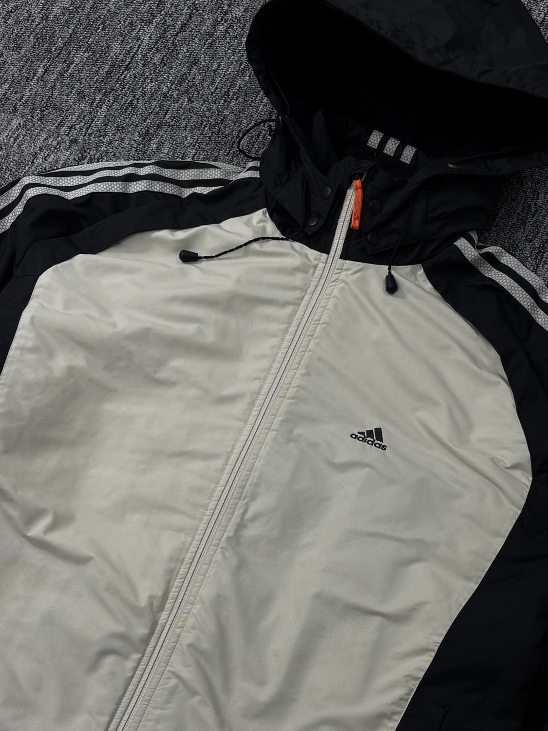 아디다스 올드스쿨 누빔 점퍼 패딩 상품이미지3