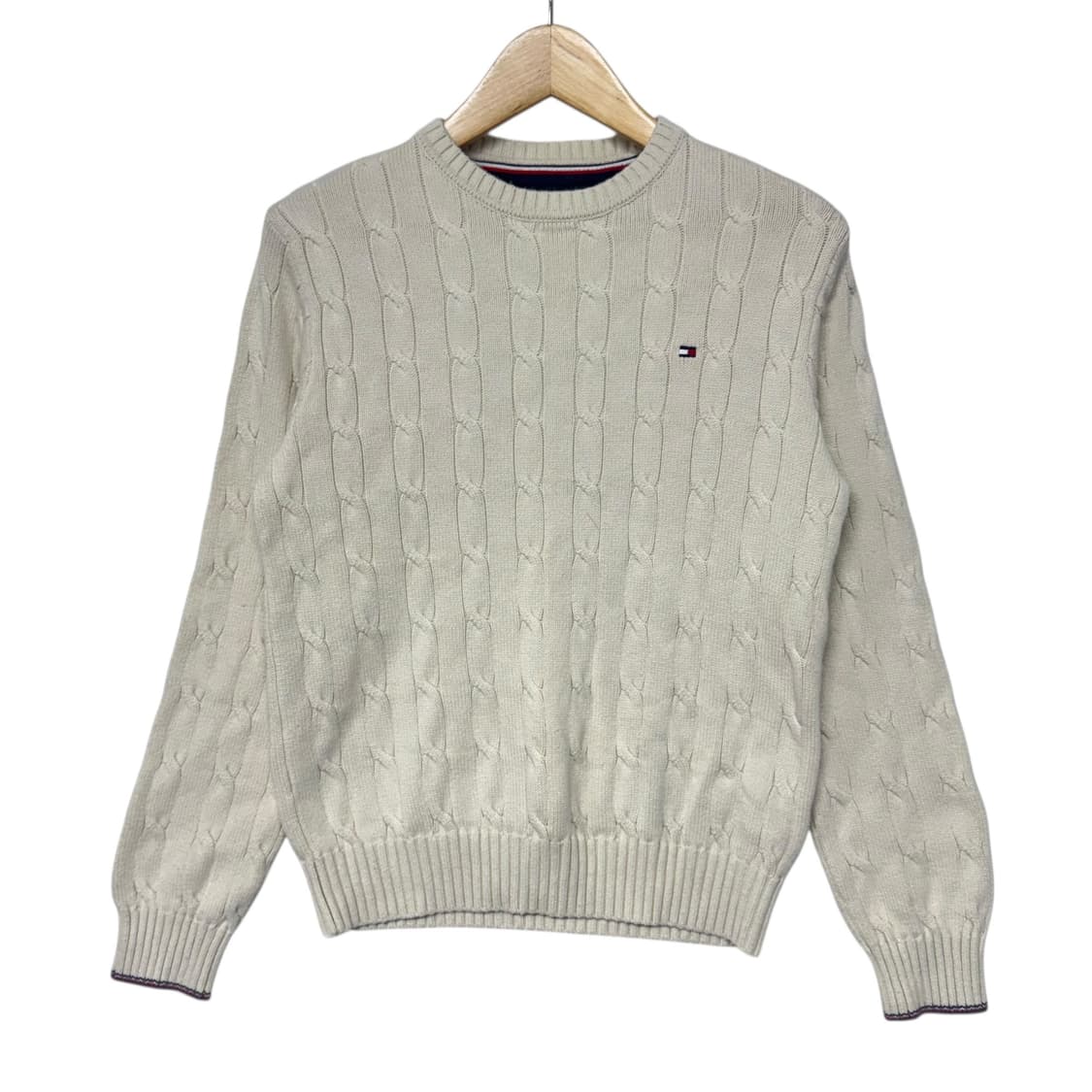 타미힐피거 스몰로고 라운드 케이블니트 상품이미지1