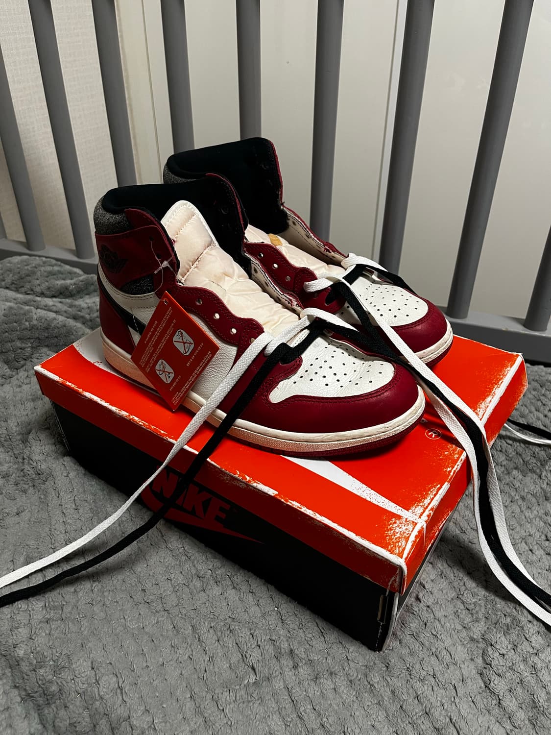 (270) 조던 1 레트로 하이 OG 시카고 2022 상품이미지1