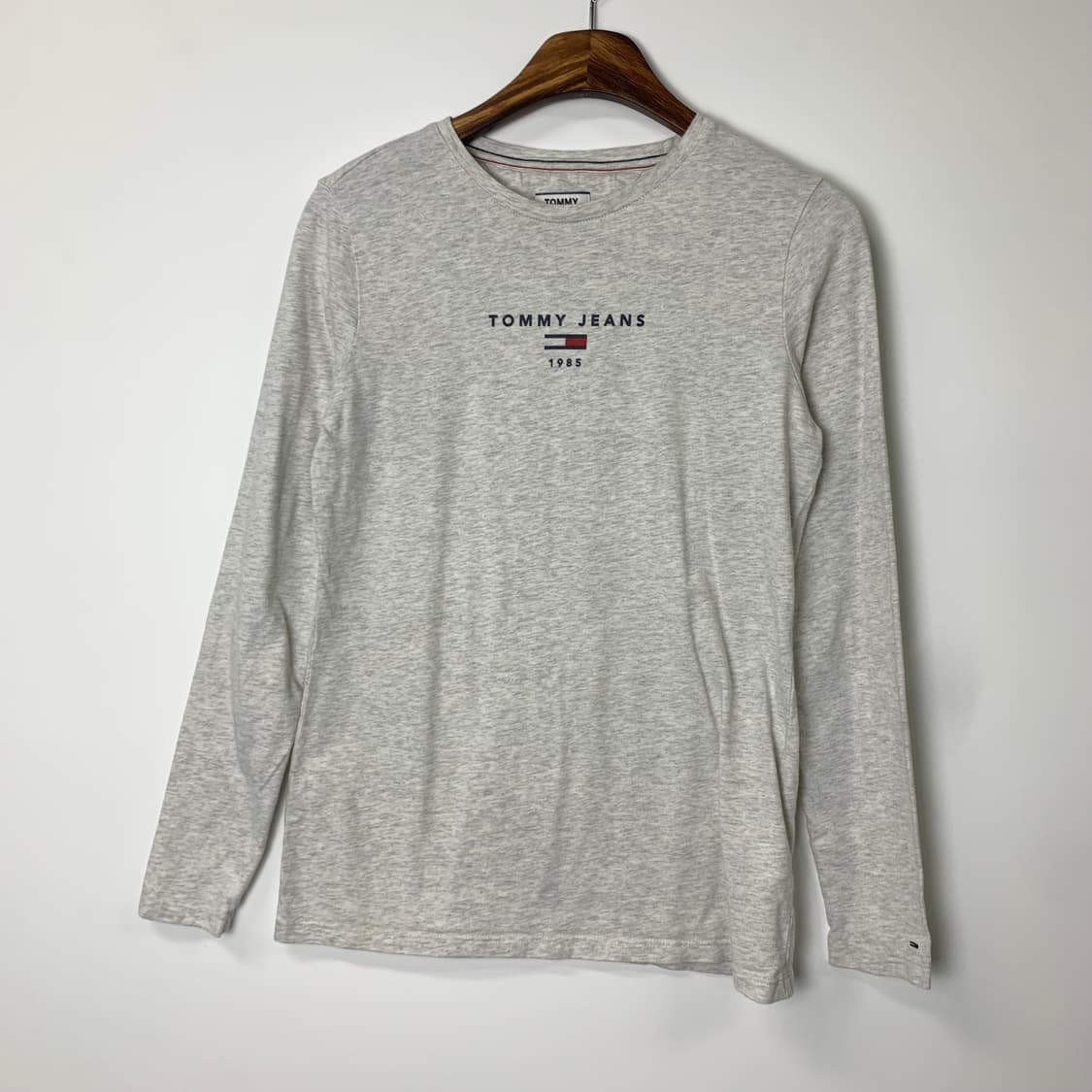 타미힐피거 센터로고 멜란지그레이 롱 슬리브 상품이미지2