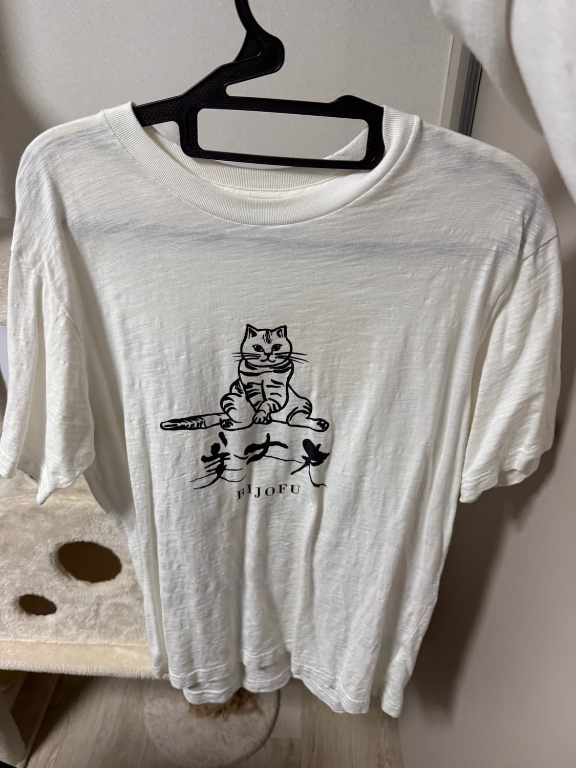 유니클로 UT 반팔티 상품이미지1