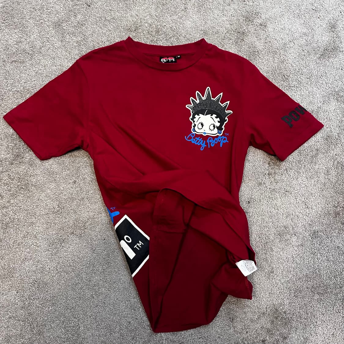 베티붑 버건디 로고 백프린팅 반팔티M 상품이미지6
