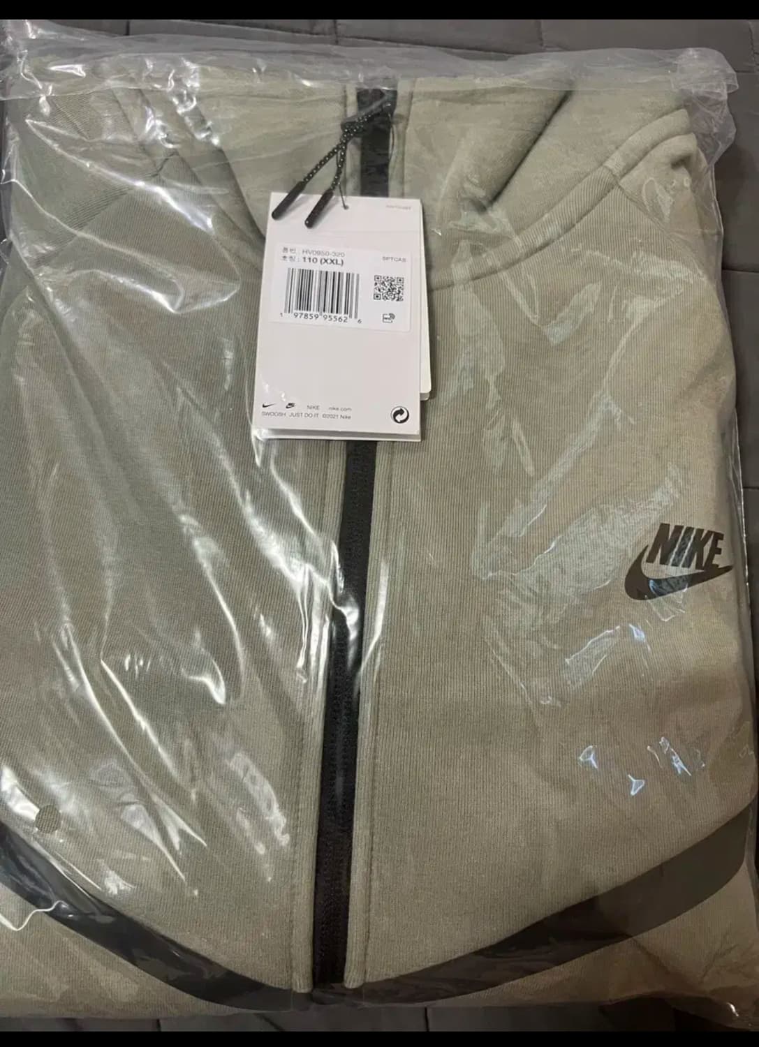 나이키 테크팩 후드 라이트 아미 상품이미지2