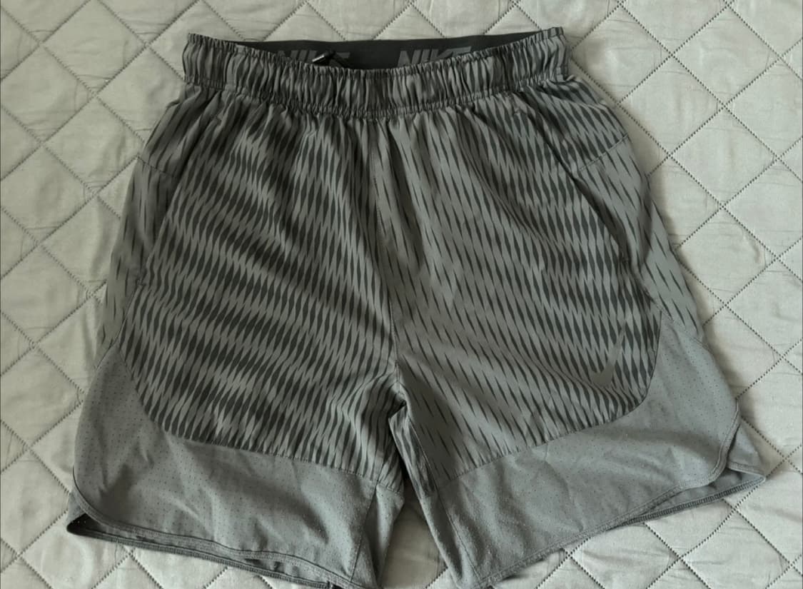 나이키 드라이핏 반바지 M사이즈 상품이미지1