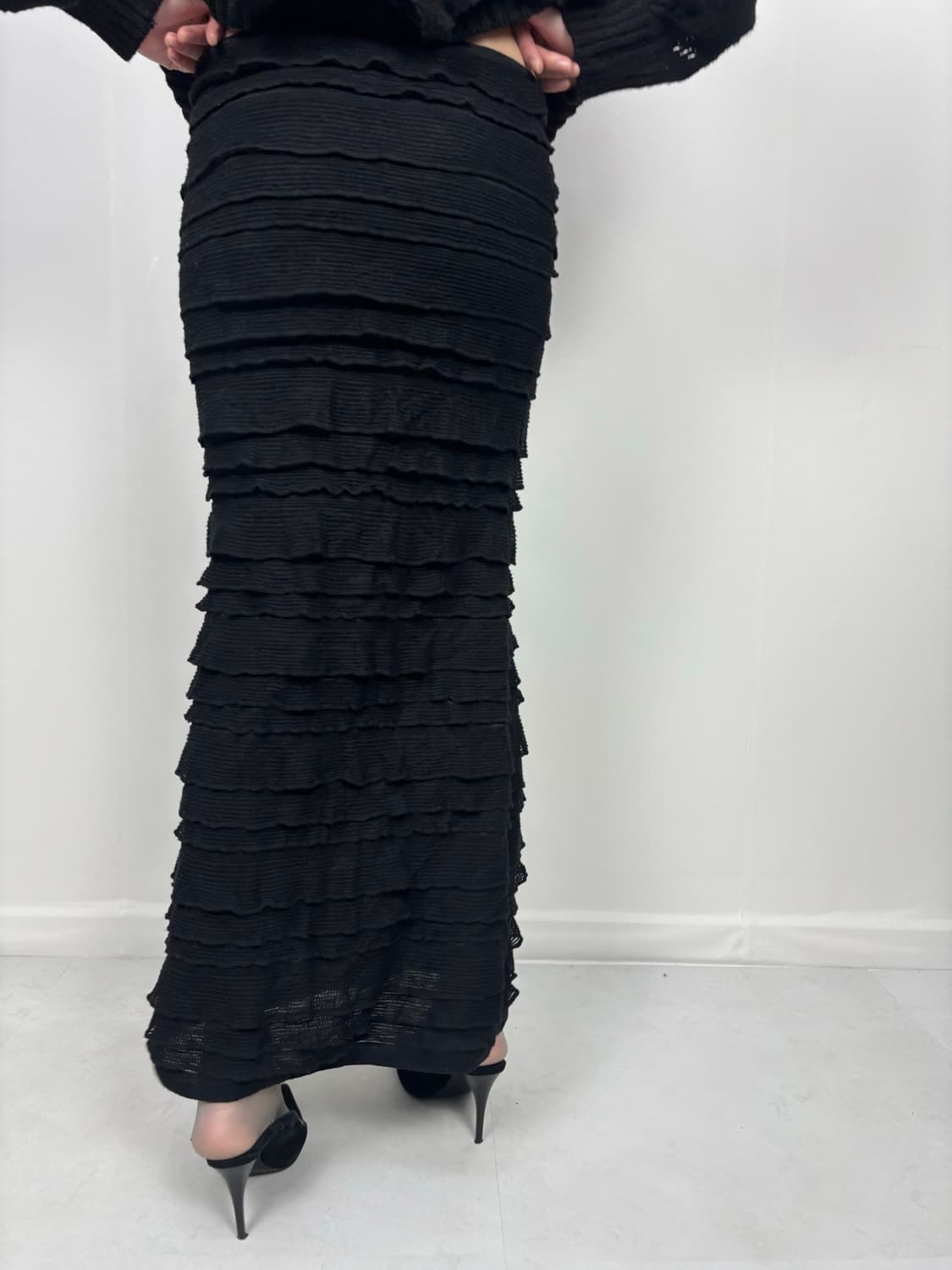 RUFFLE KNIT MAXI SKIRT 상품이미지4