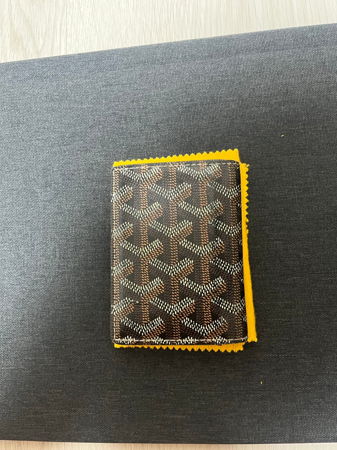 (풀박스)고야드 생피에르 블랙탄 카드지갑 판매합니다 상품이미지3