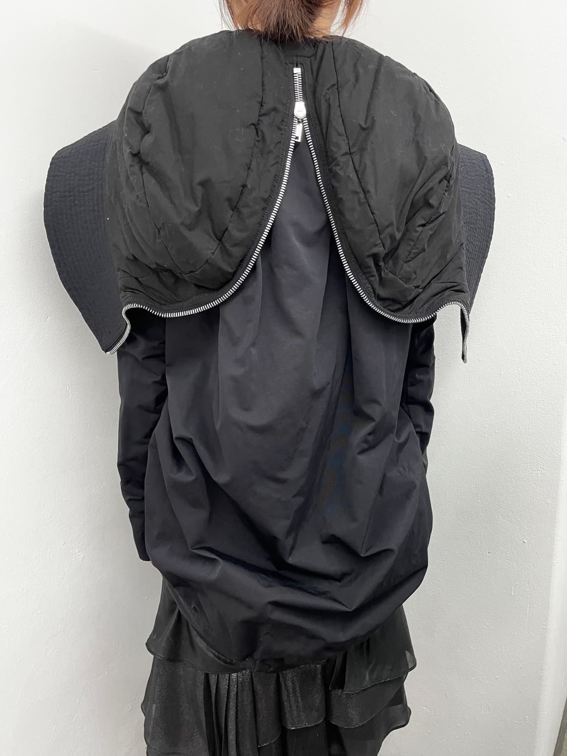 릭오웬스 다크쉐도우 18fw 에스메틱 컨버터블 윙 숄더 자켓 상품이미지3