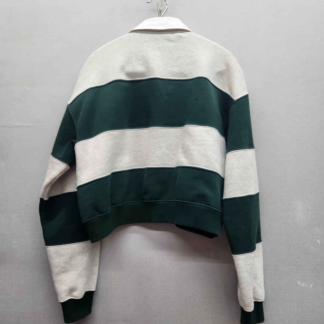 커버낫 스트라이프 럭비 크롭 맨투맨 L 상품이미지4