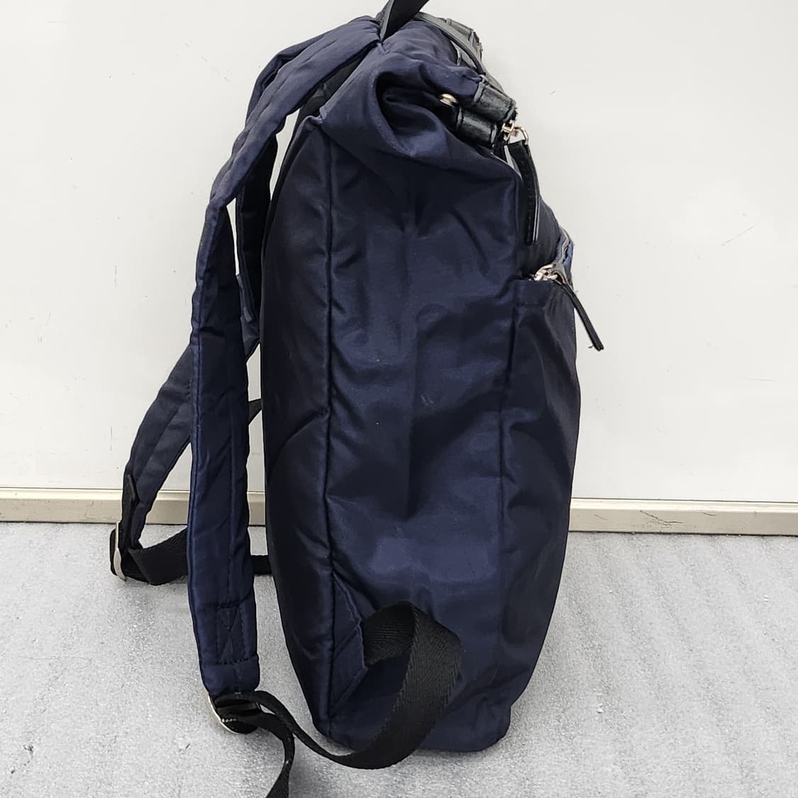 빈폴 정품 롤탑 백팩 네이비 30x40cm 상품이미지5
