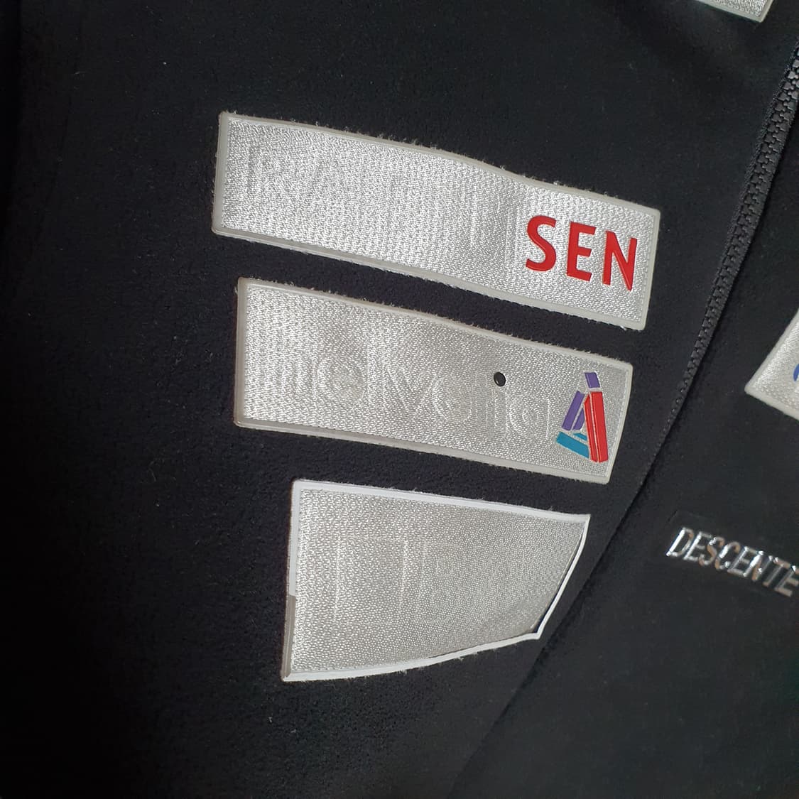 ✨ (바배) 데상트 아우디 폴로 플리스 후리스 후드 집업 상품이미지5