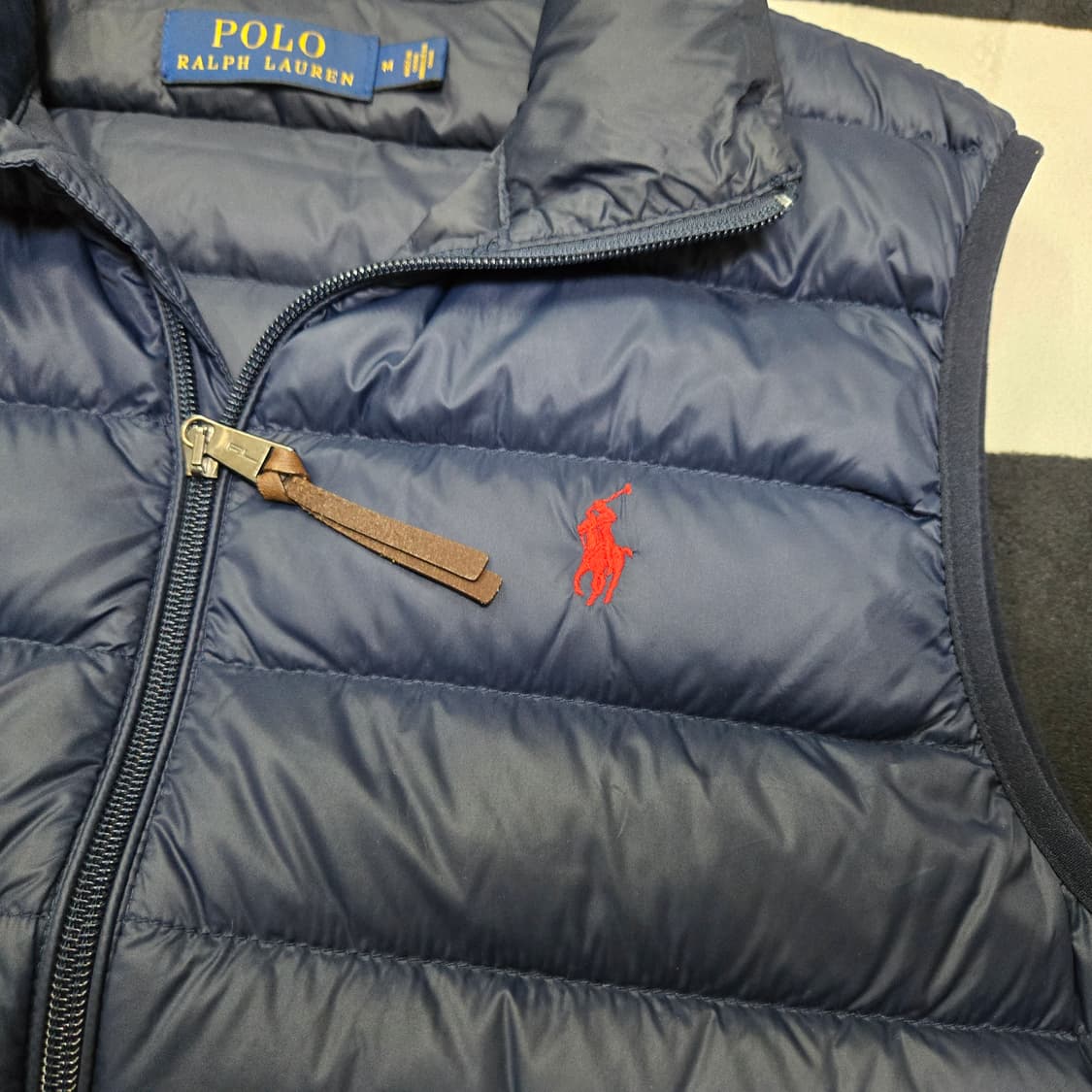 M 폴로랄프로렌 패커블 경량 오리털 다운 베스트 네이비 상품이미지2