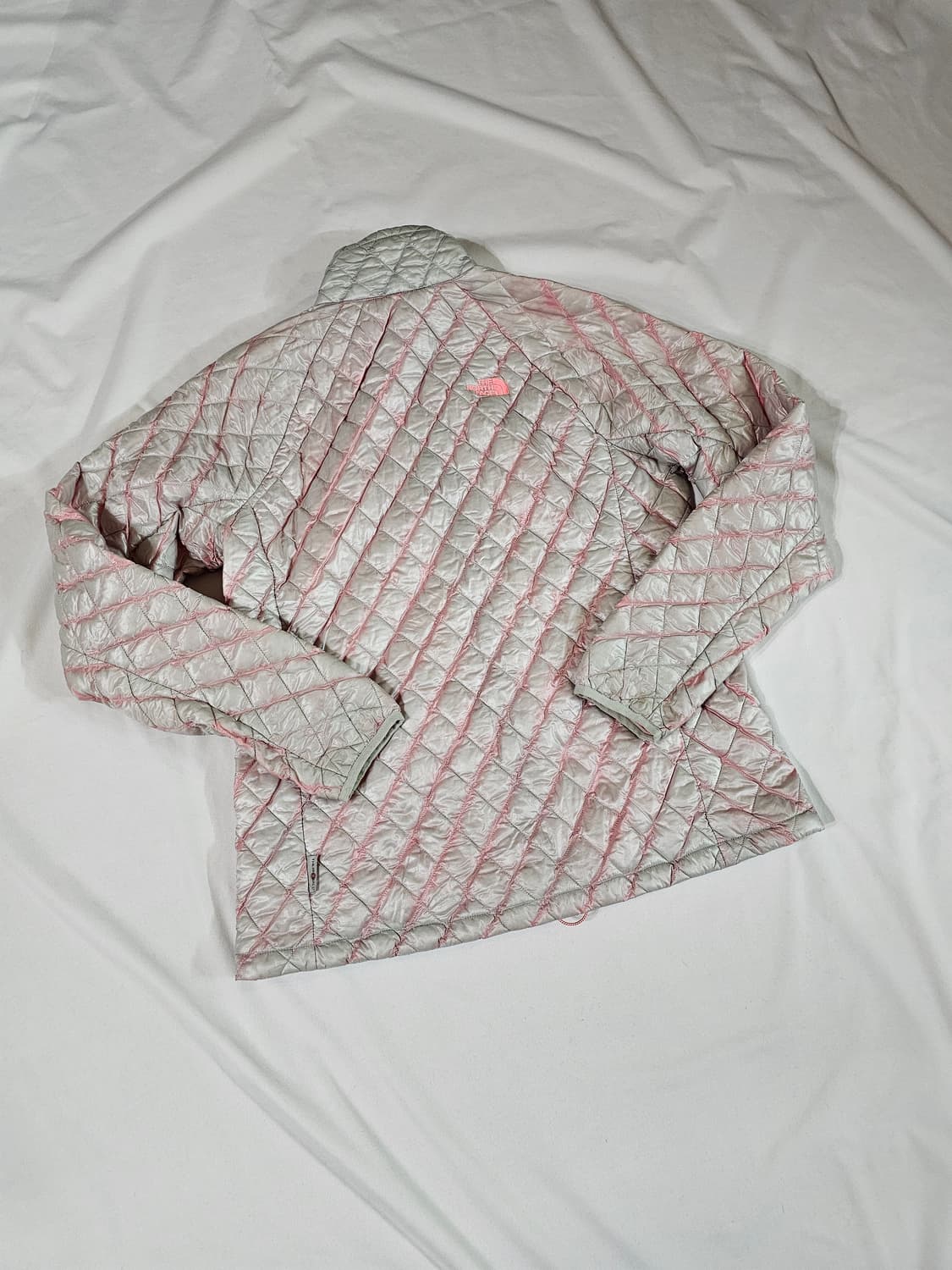 [L] 노스페이스 여성 써모볼 경량 패딩 자켓 (패커블/다이아 퀼팅) 상품이미지6