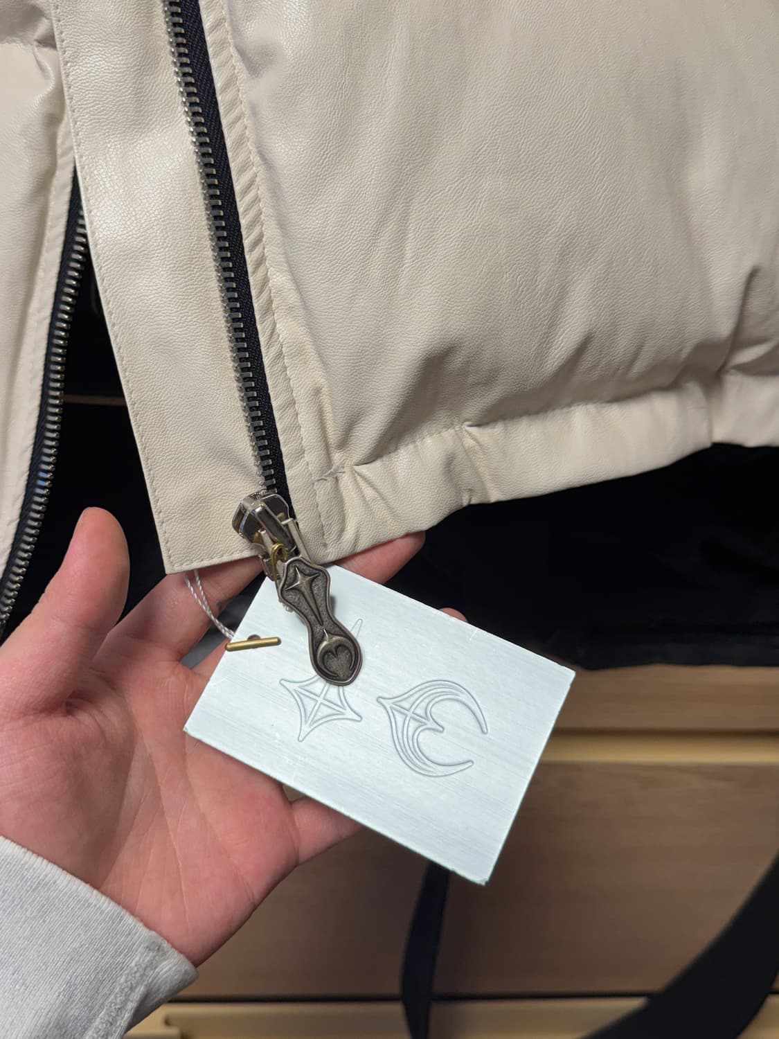 떠그클럽 패딩 화이트 3사이즈 새상품 상품이미지4