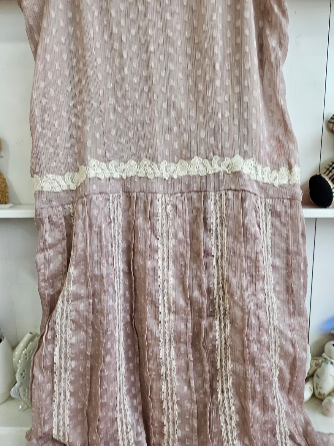 axes femme(엑시즈팜)비즈 뷔스티에 도트레이스 쉬폰 원피스 상품이미지6