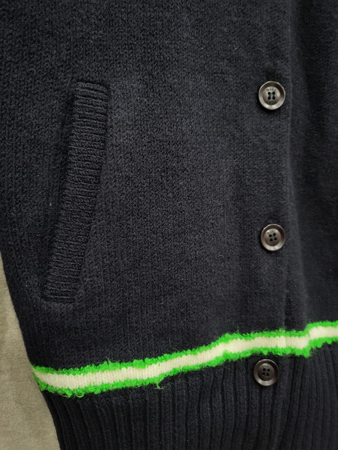 왁 WAAC 배색 니트 방풍 자켓 상품이미지5