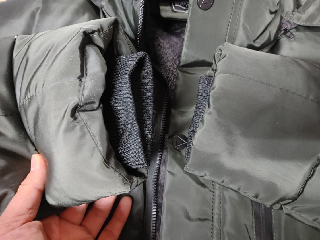 파라고나 유광 후드 패딩점퍼 상품이미지4