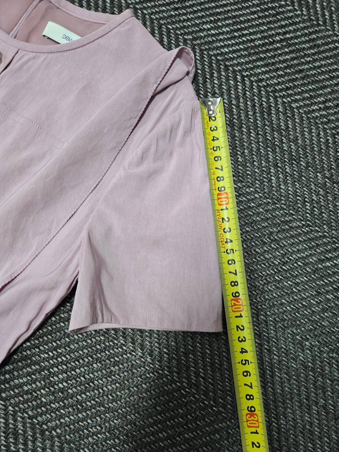 듀엘 프릴 라운드넥 벨티드 원피스 상품이미지8