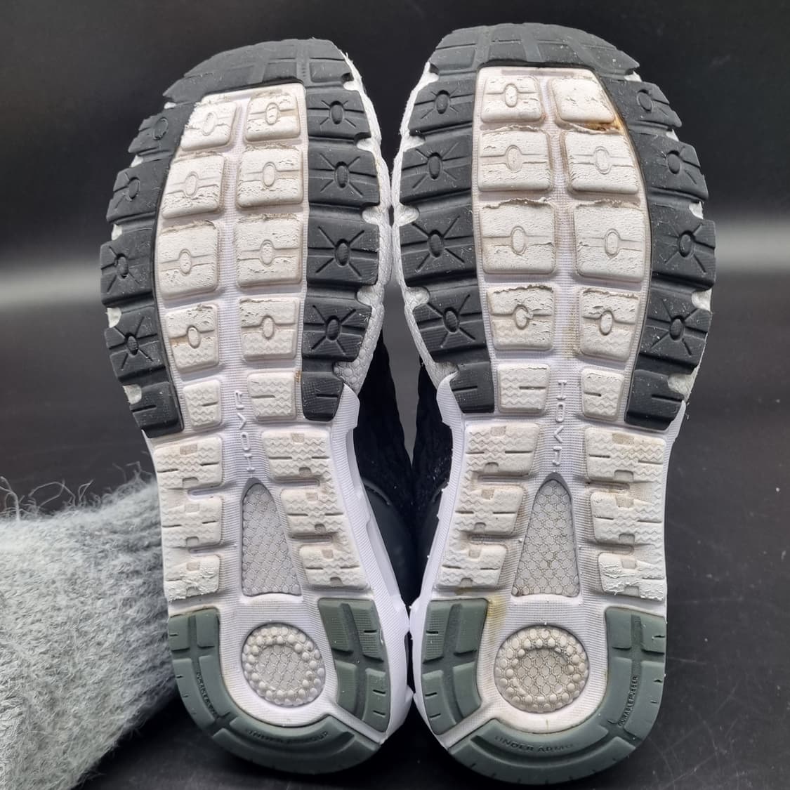 언더아머 호버 메가2 여성운동화 240 상품이미지3