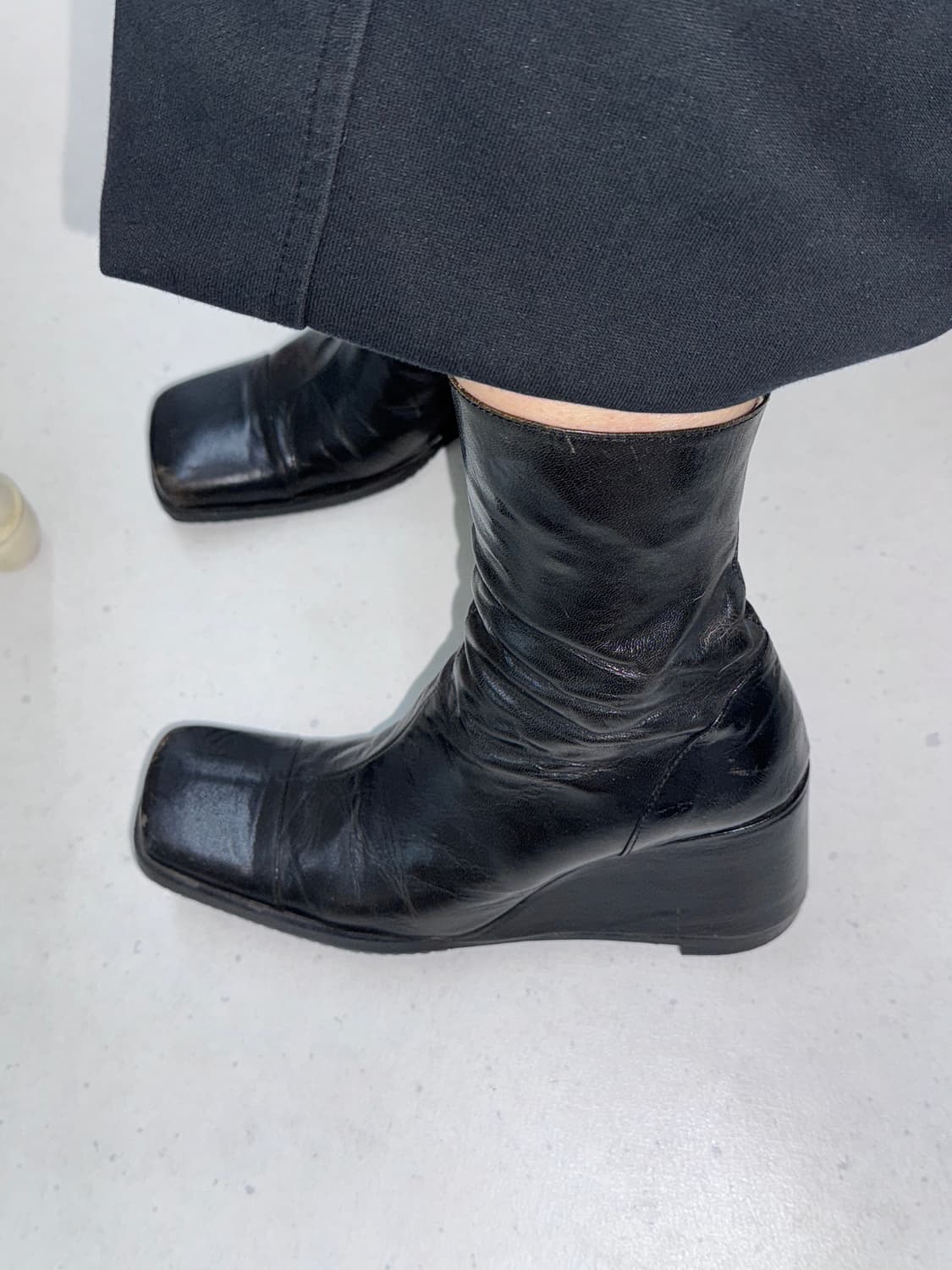 오즈세컨 스퀘어토 가죽 앵클 부츠 상품이미지9