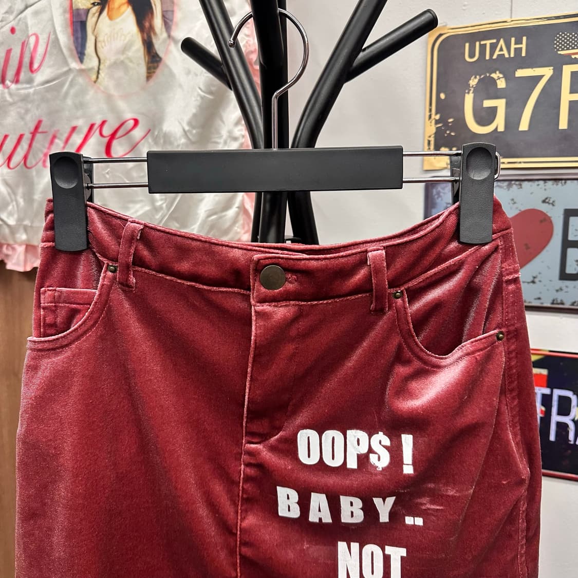Burgundy Velvet Mini Skirt 상품이미지4