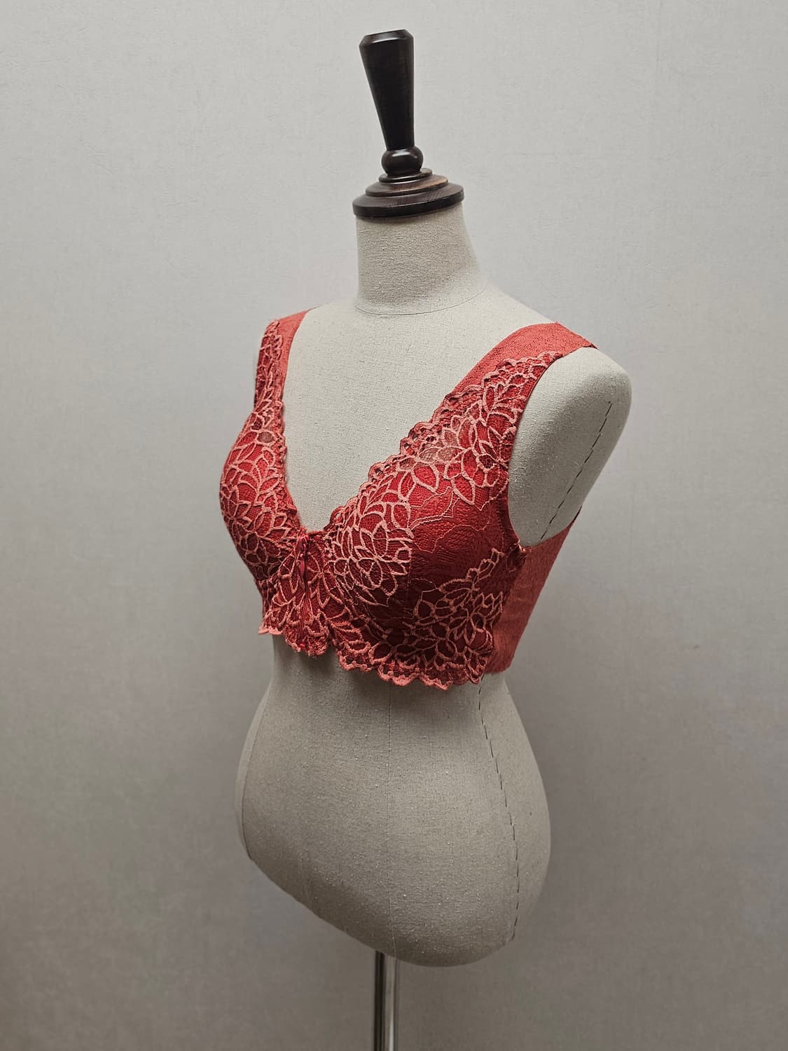 (새상품)피델리아 프리컷팅 올레이스 노와이어 집업 브라 상품이미지4