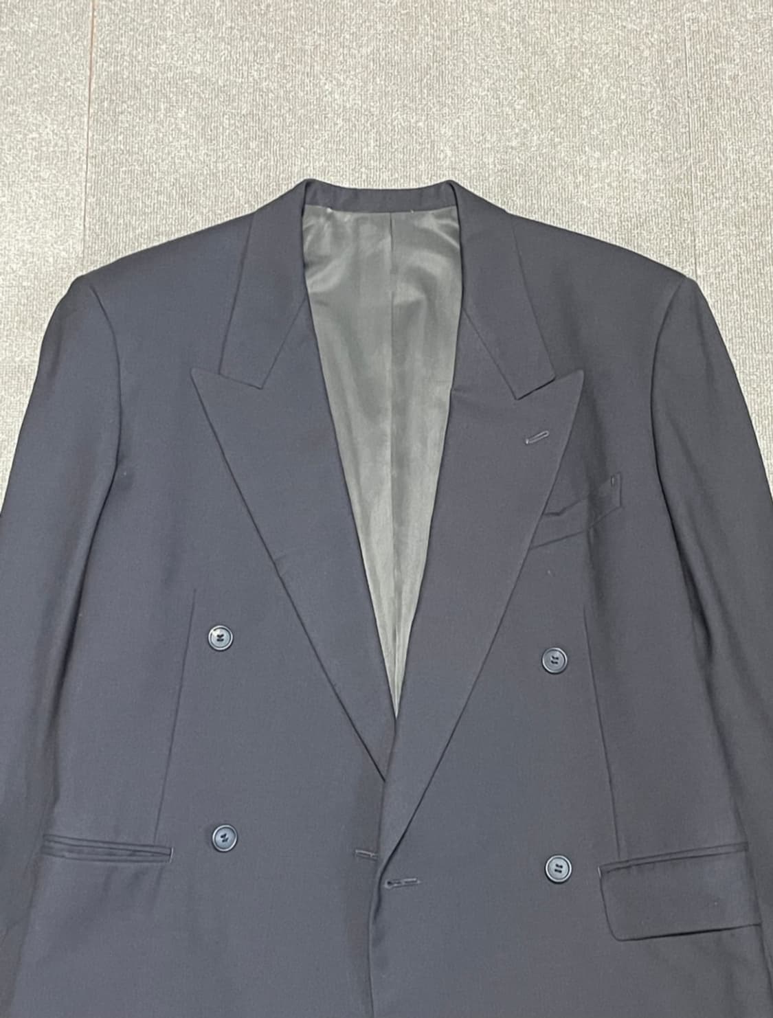 9~00s 이세이미야케 블랙 더블브레스트 울 재킷 상품이미지3