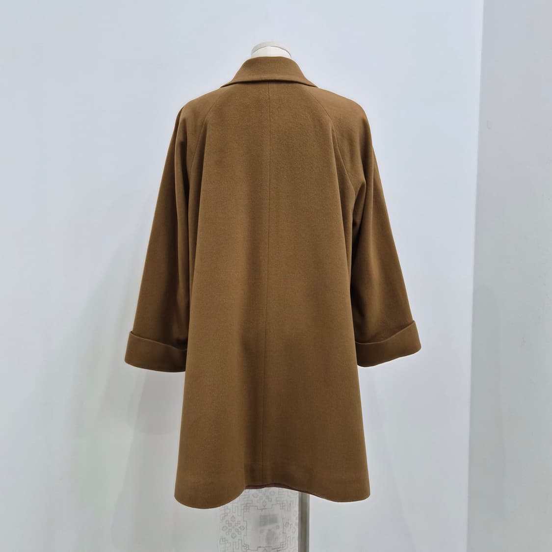 울100% 진베이지 클래식 A라인 코트 상품이미지3