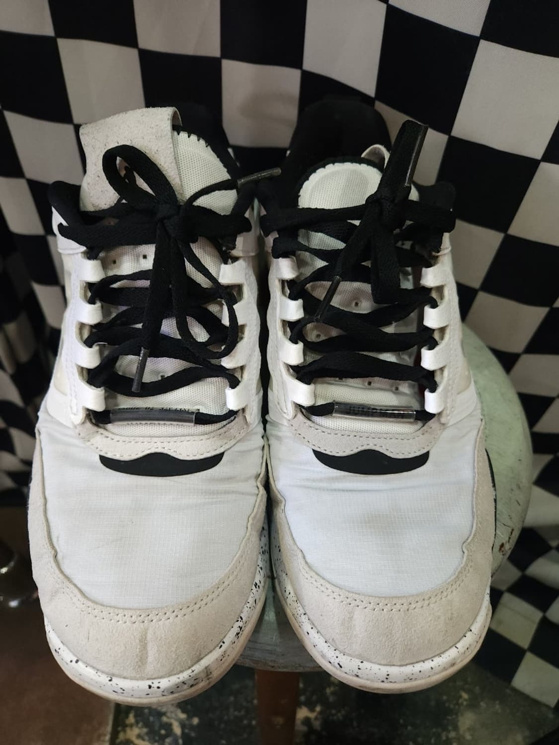 나이키 조던 에어맥스 200 흰검 270mm

 상품이미지3