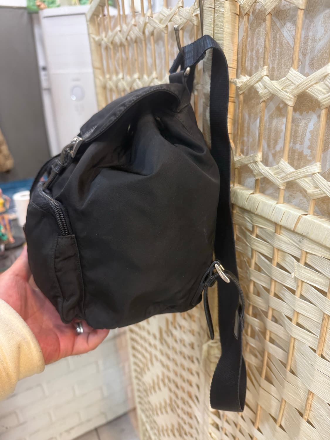 정품 프라다 나일론 원포켓 백팩 팝니다 상품이미지3