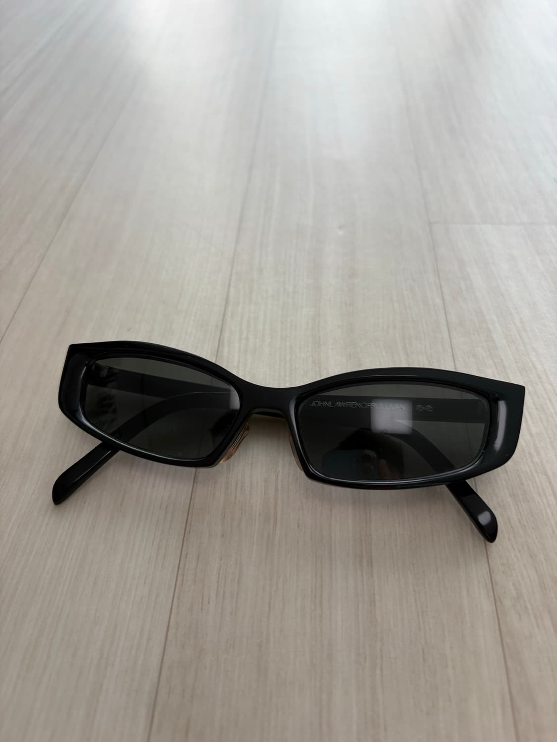 존 로렌스 설리반 선글라스 상품이미지1