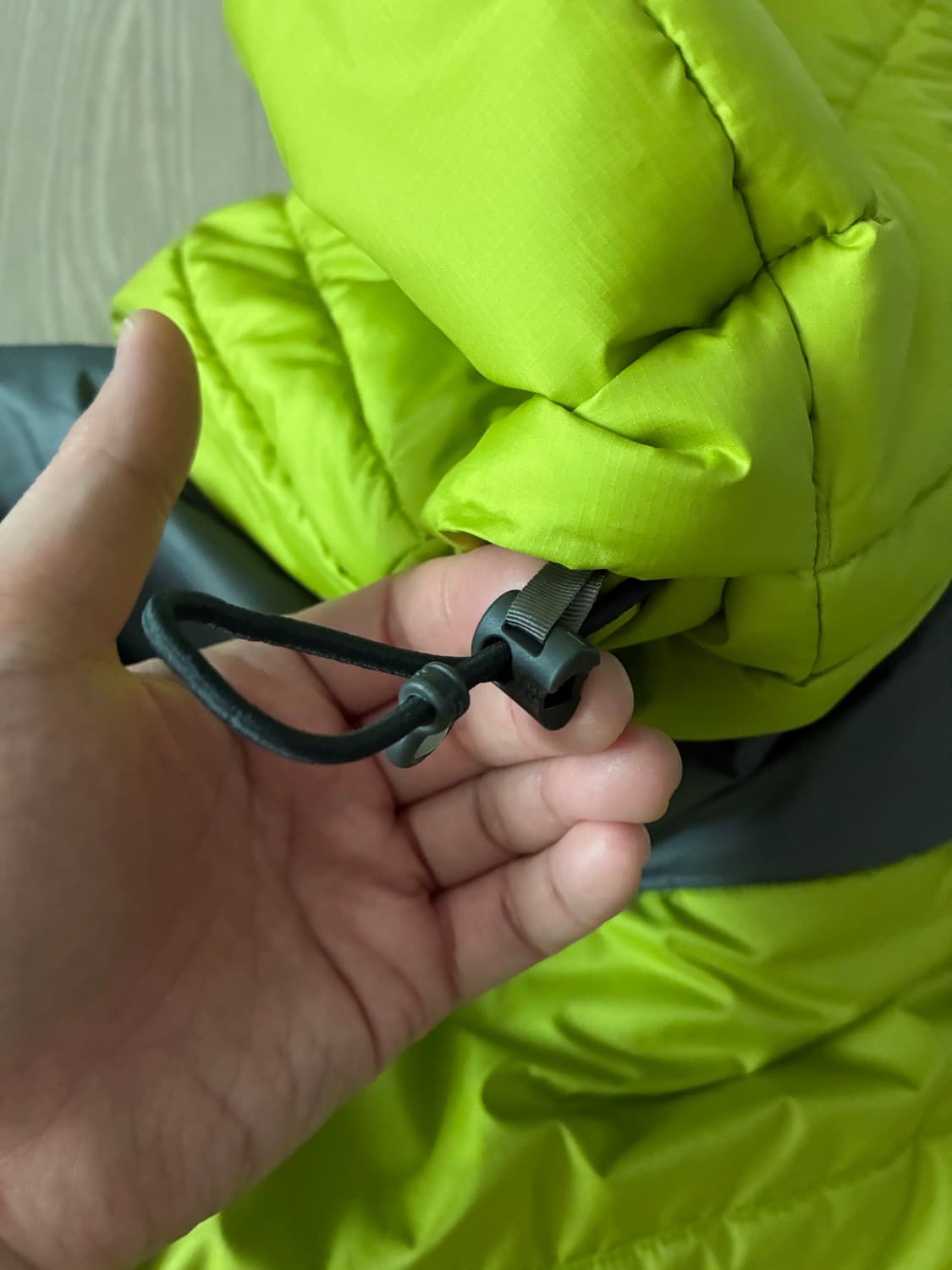 파타고니아 다스 파카 das 00s 라임 게코그린 프리마로프트 상품이미지9