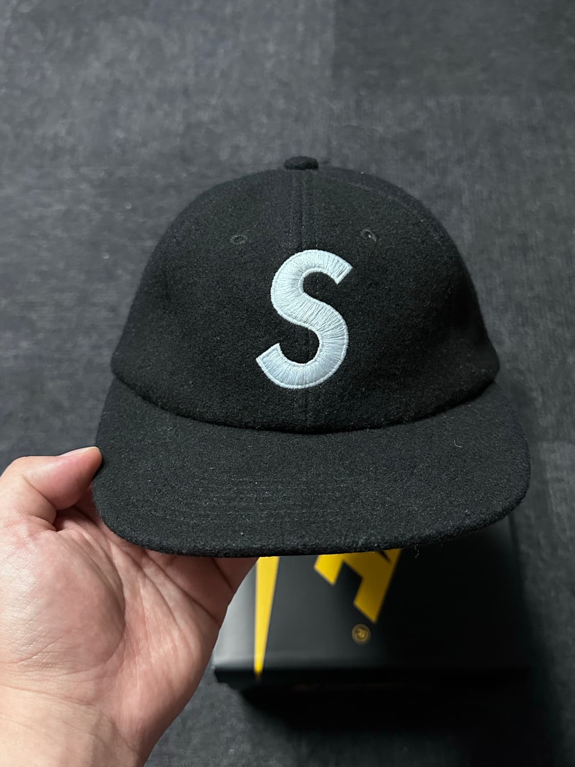 Supreme  17fw wool S logo 6패널 착샷 포함 상품이미지6