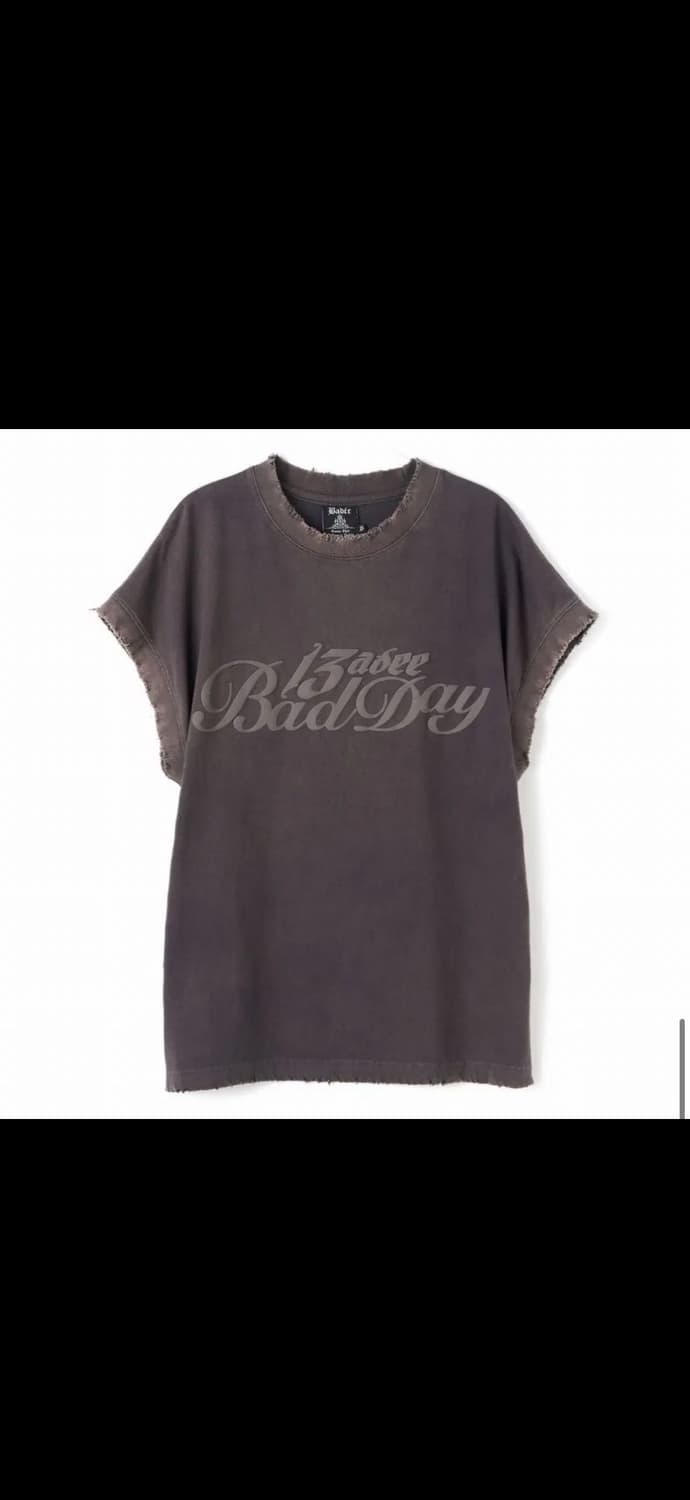 badee 배디 데미지 반팔 티셔츠 차콜 상품이미지1