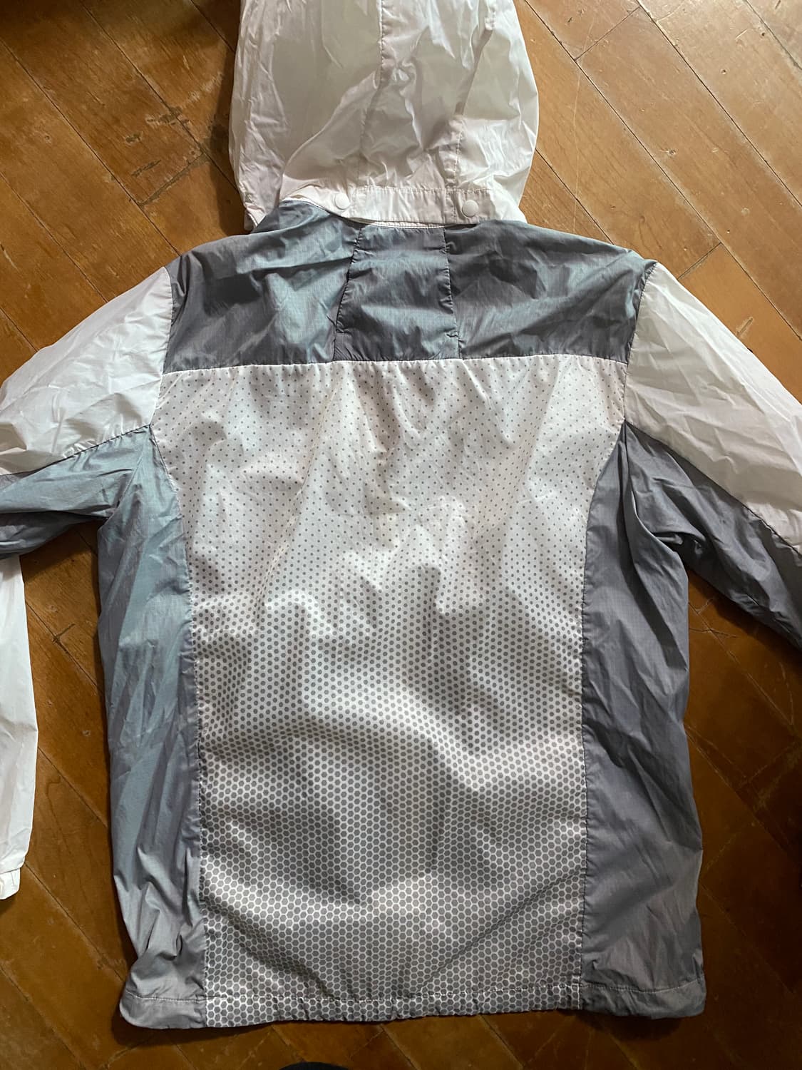 MERRELL 경량 화이트 바람막이 100 상품이미지7