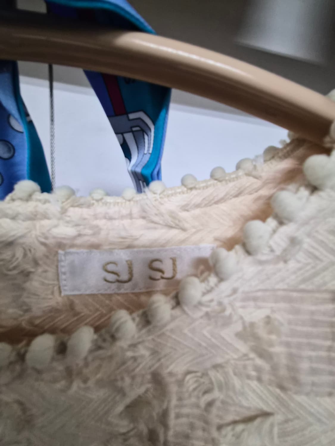 SJSJ입체 텍스처 프린지 블라우스. 카고조거팬츠 상품이미지2