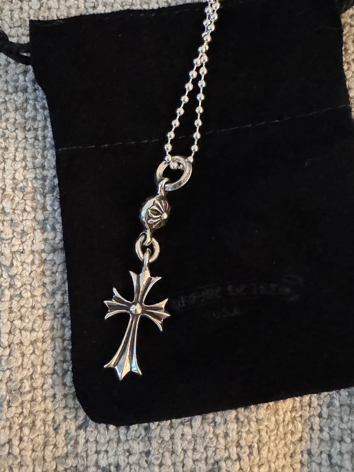 크롬하츠 원 볼 타이니 크로스 펜던트 상품이미지4