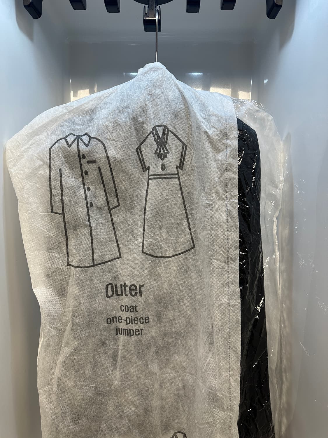 띠어리 Theory 클래식 핏 실크 셔츠 블랙 M 상품이미지3