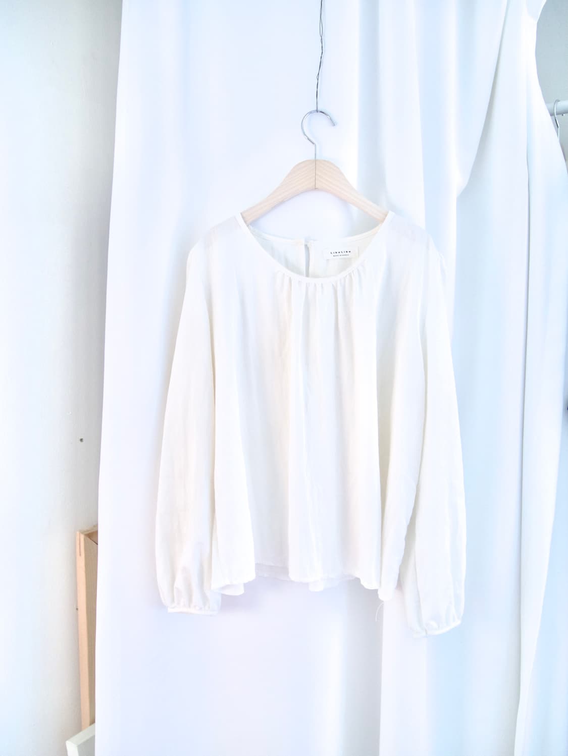 white minimal blouse 상품이미지1