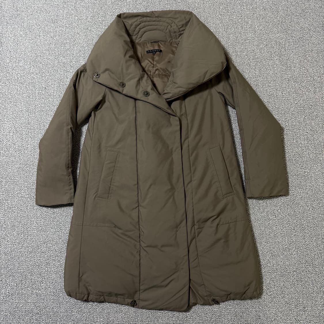 띠어리 패딩 여성용 2사이즈 상품이미지2