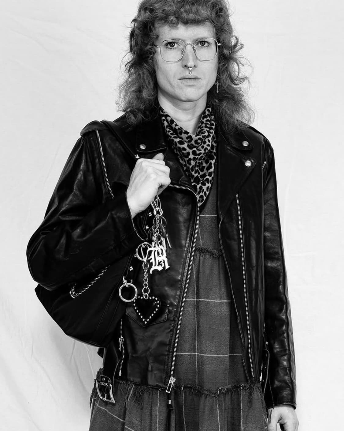 알써틴 R13 26ss 실버 로고 키링 상품이미지2