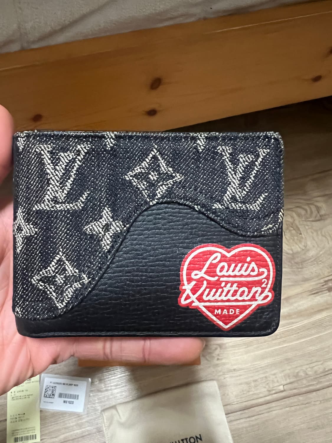 루이비통 x 니고 슬렌더 월렛 반지갑 상품이미지3