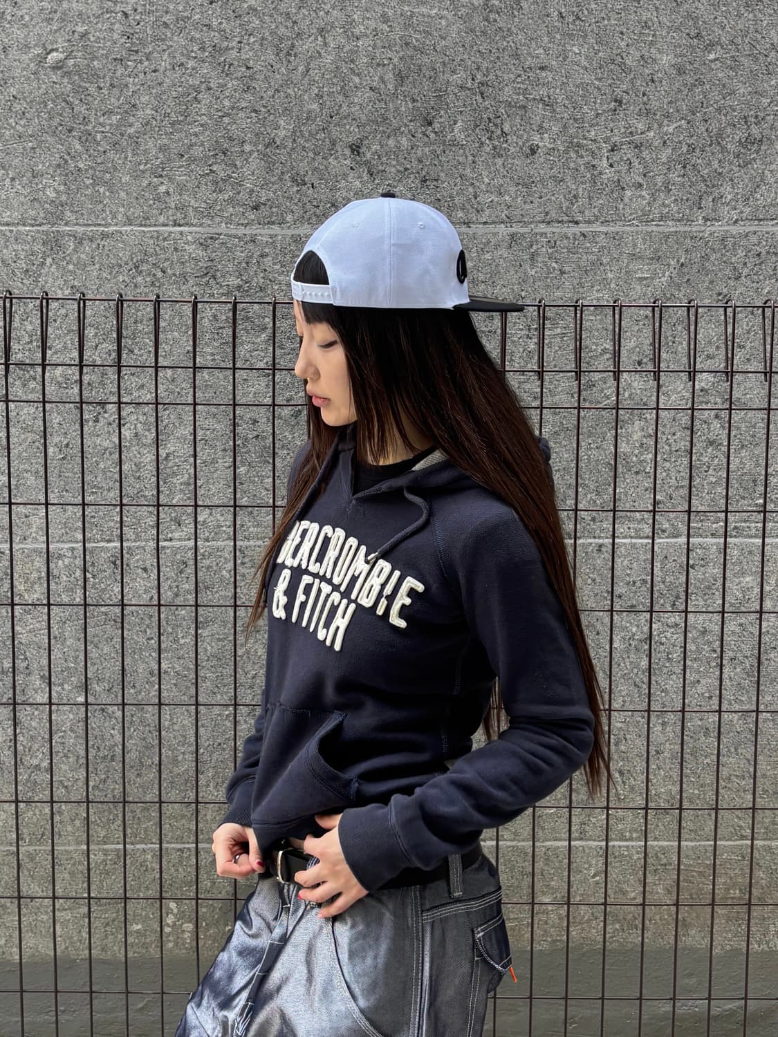 아베크롬비 빈티지 네이비 후드티 상품이미지2