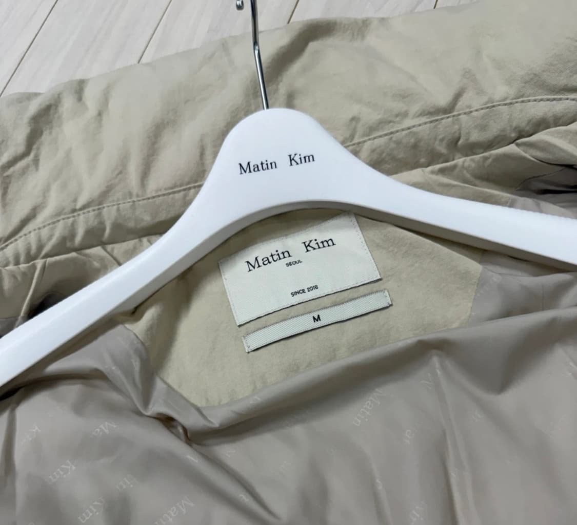 마뗑킴 숏패딩 M사이즈 (새상품)옷걸이/쇼핑백 포함 상품이미지7