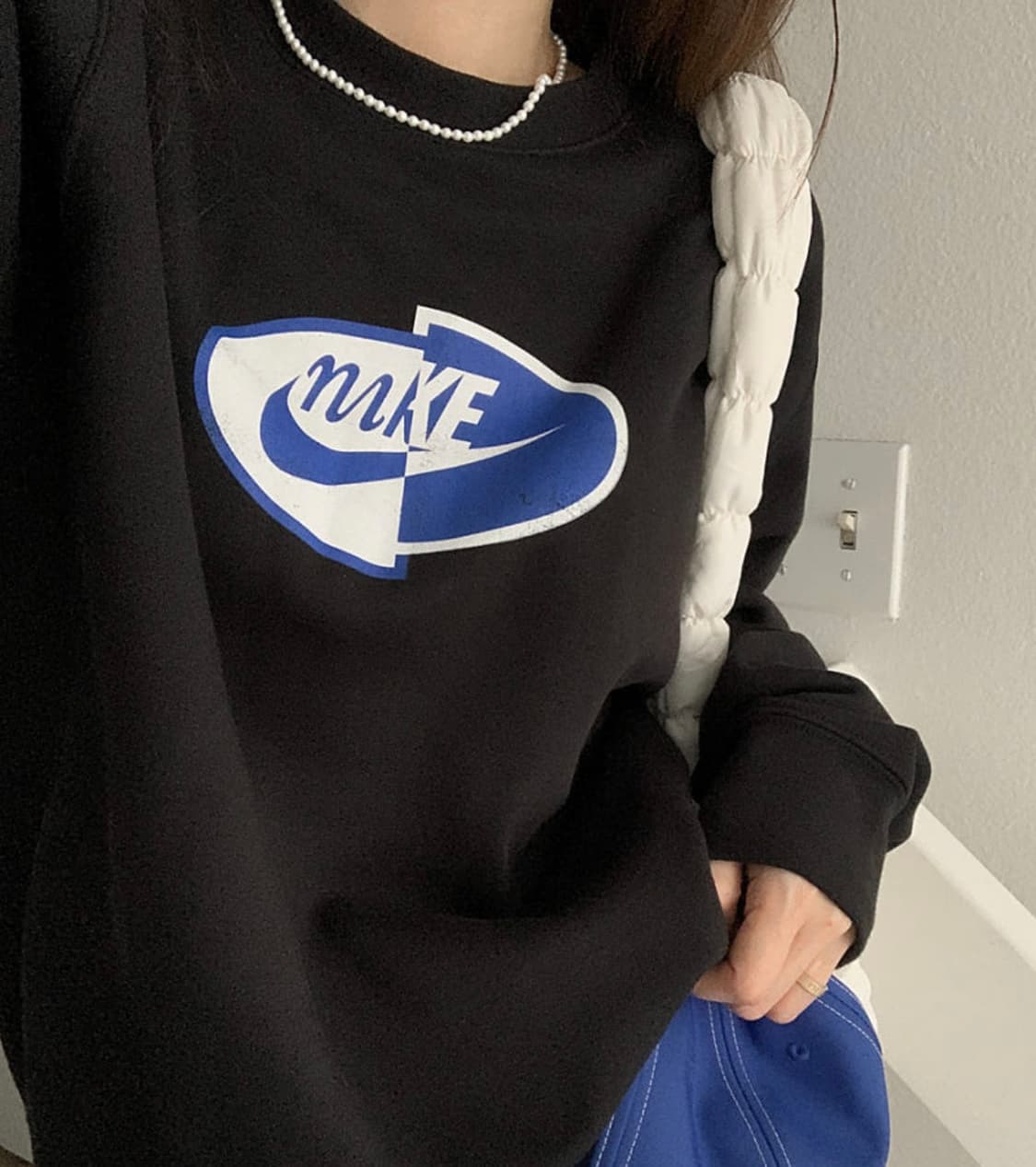 나이키 스플릿 로고 맨투맨 1회 착용 상품이미지5