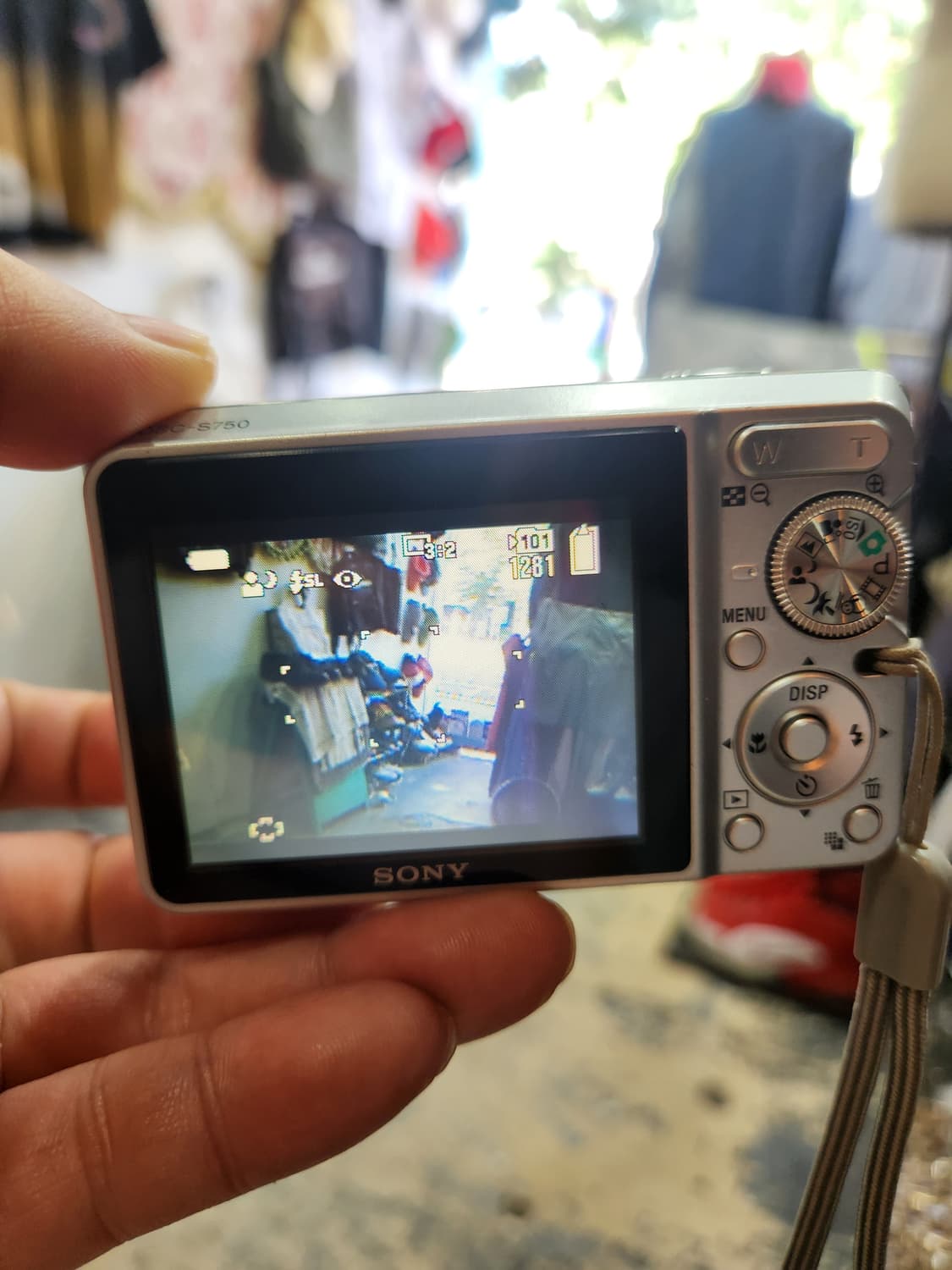 소니 사이버샷 dsc s750 디지털카메라

 상품이미지8